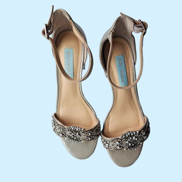 BETSEY JOHNSON SB-Mel Silver Jewel Block Heel Sandal Size 8 Ankle Strap Dressy - Picture 4 of 10